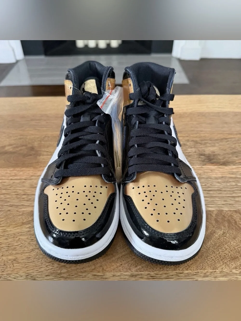 Air Jordan 1 High Golf “Gold Toe” - Size 6 - (DQ0660-002)